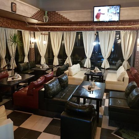 Tiara Hotel Добрич Екстериор снимка