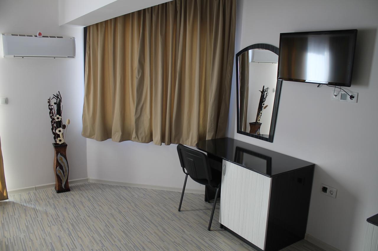Tiara Hotel Добрич Екстериор снимка